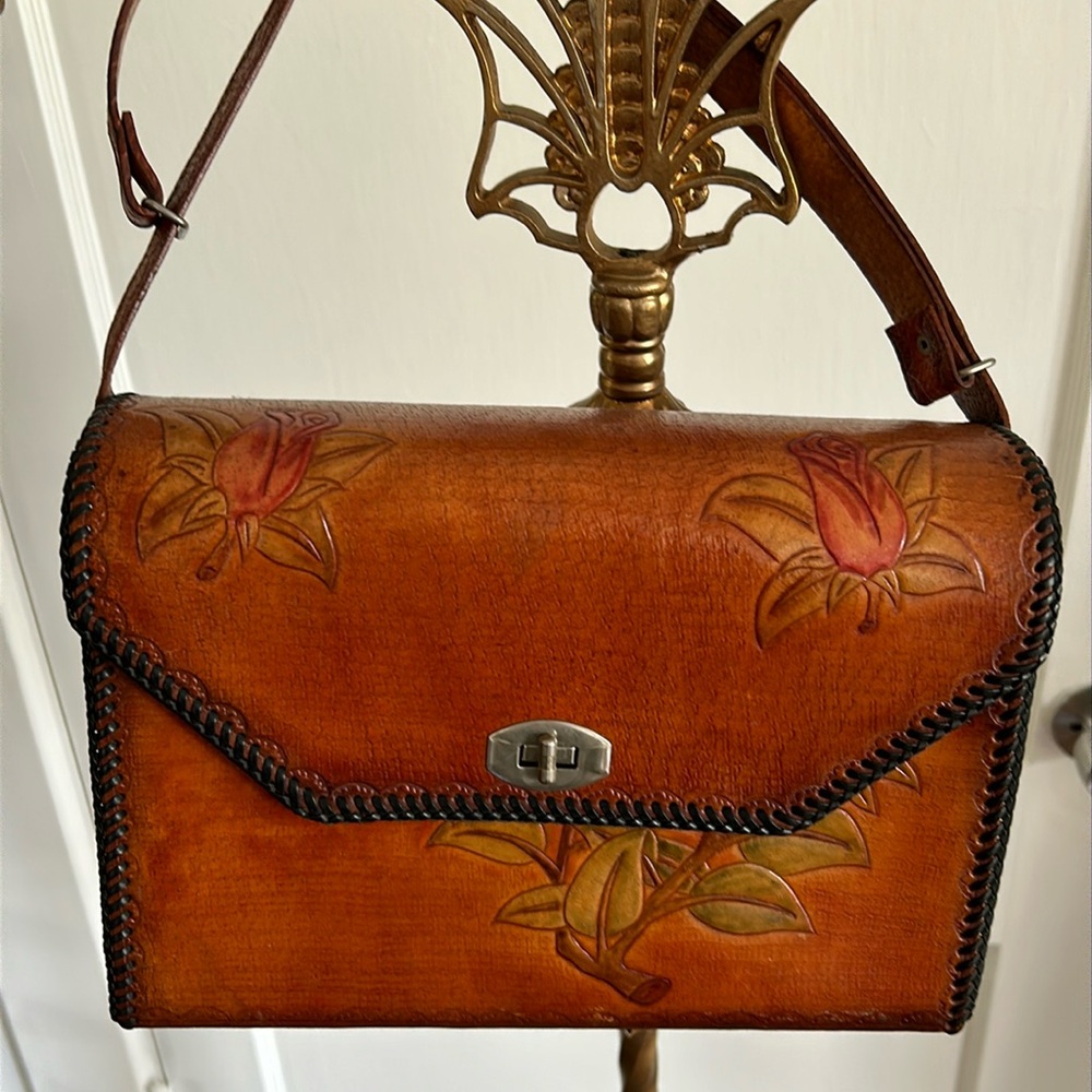 Vintage Rose Tooled Leather Purse